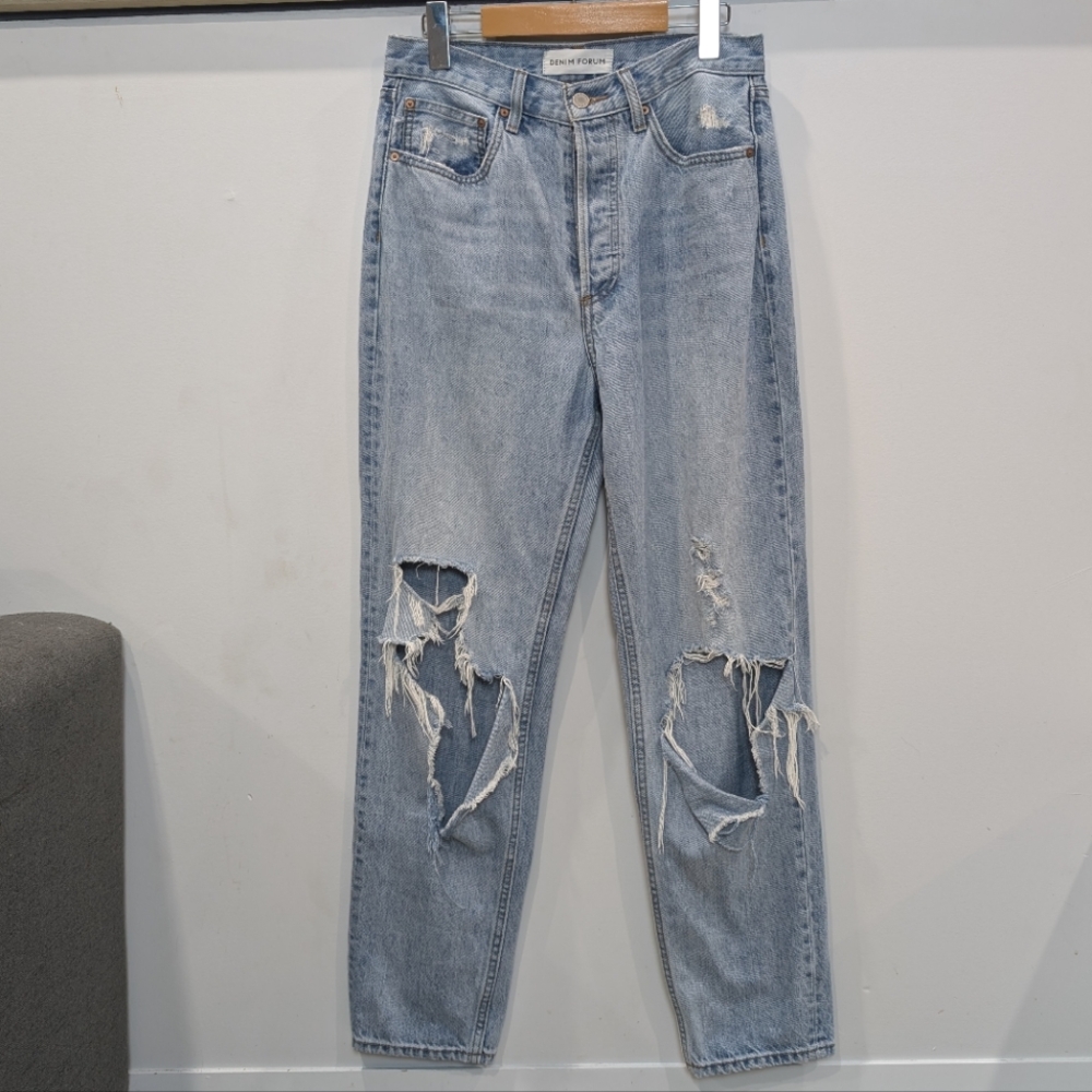 DENIM FORUM | Women's Light Wash BF High Rise Loose Straight Leg Distressed Jean